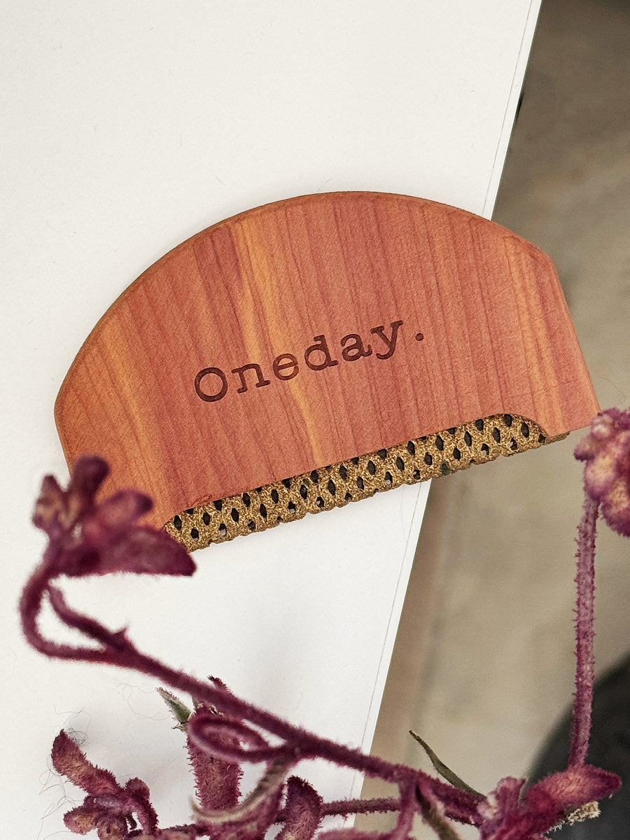 Cedar Wood Lint Remover