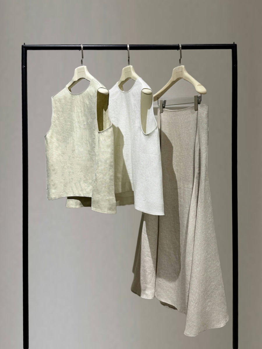 Sunday Strolling Linen Top